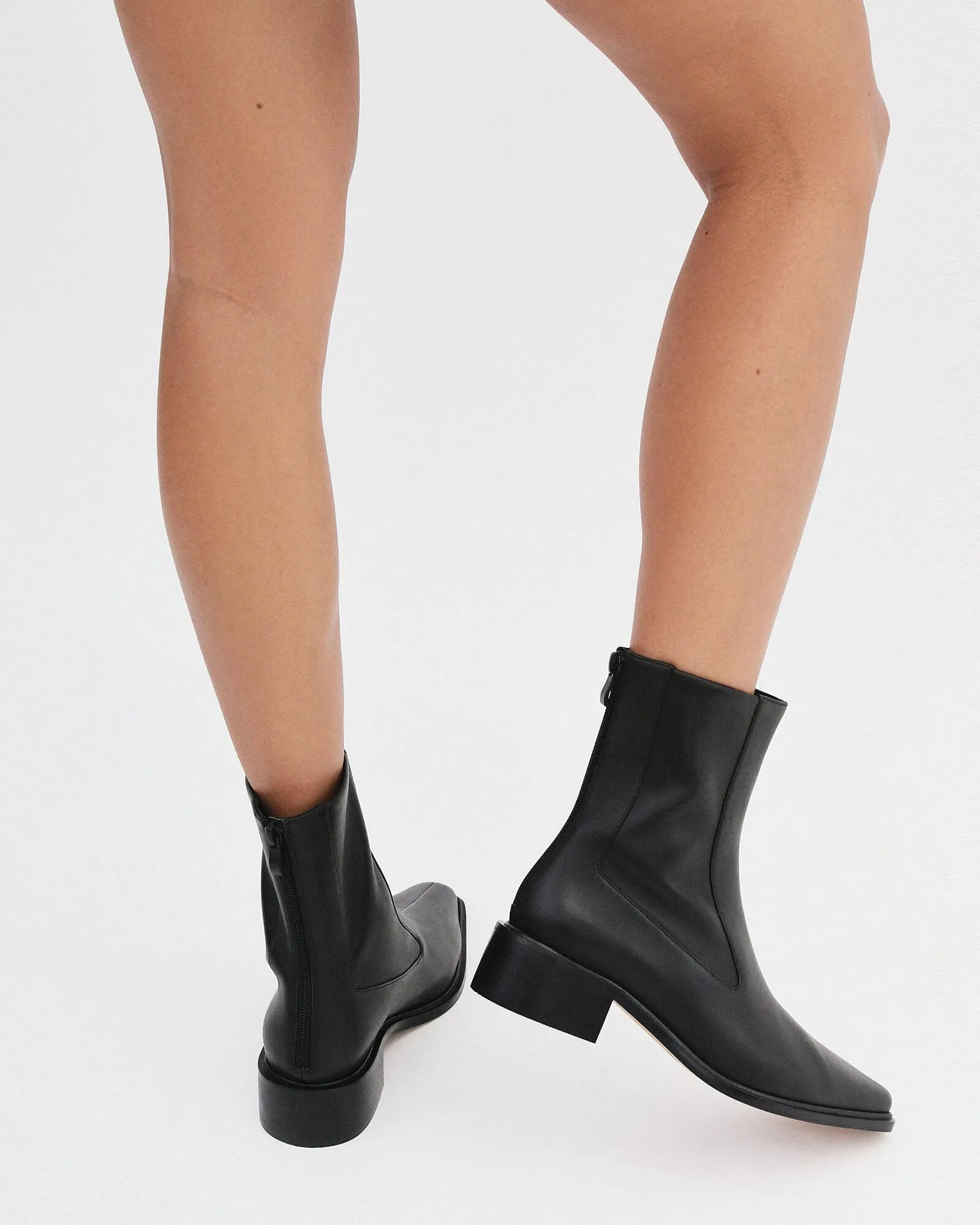 OLYMPIA FLAT ANKLE BOOTS BLACK LEATHER